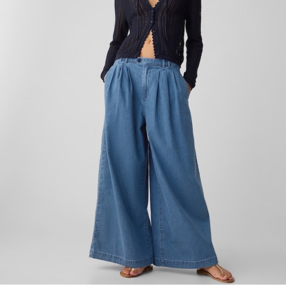 Gap x DÔEN High Rise Denim Trousers